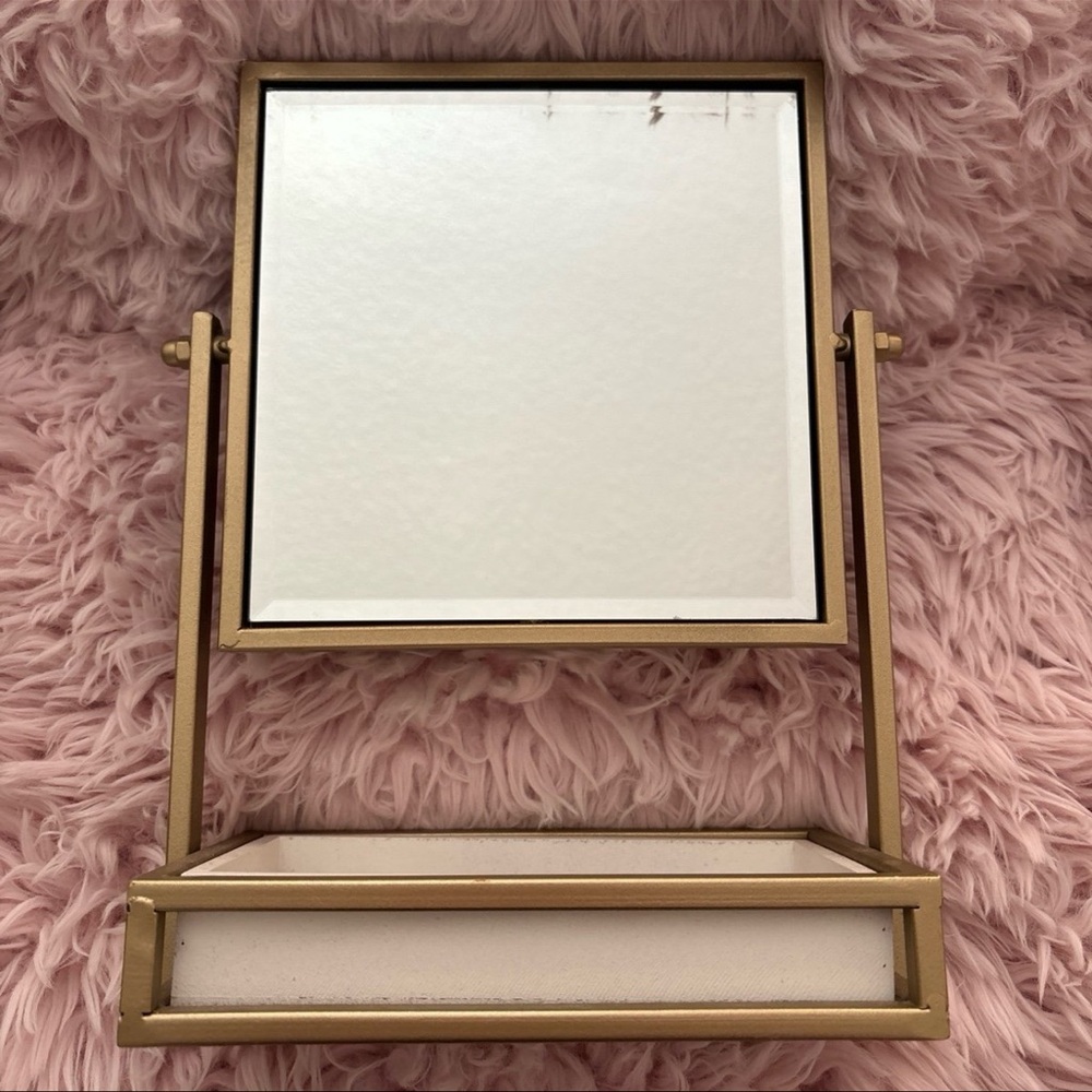 Gold Mirror Jewelry Holder